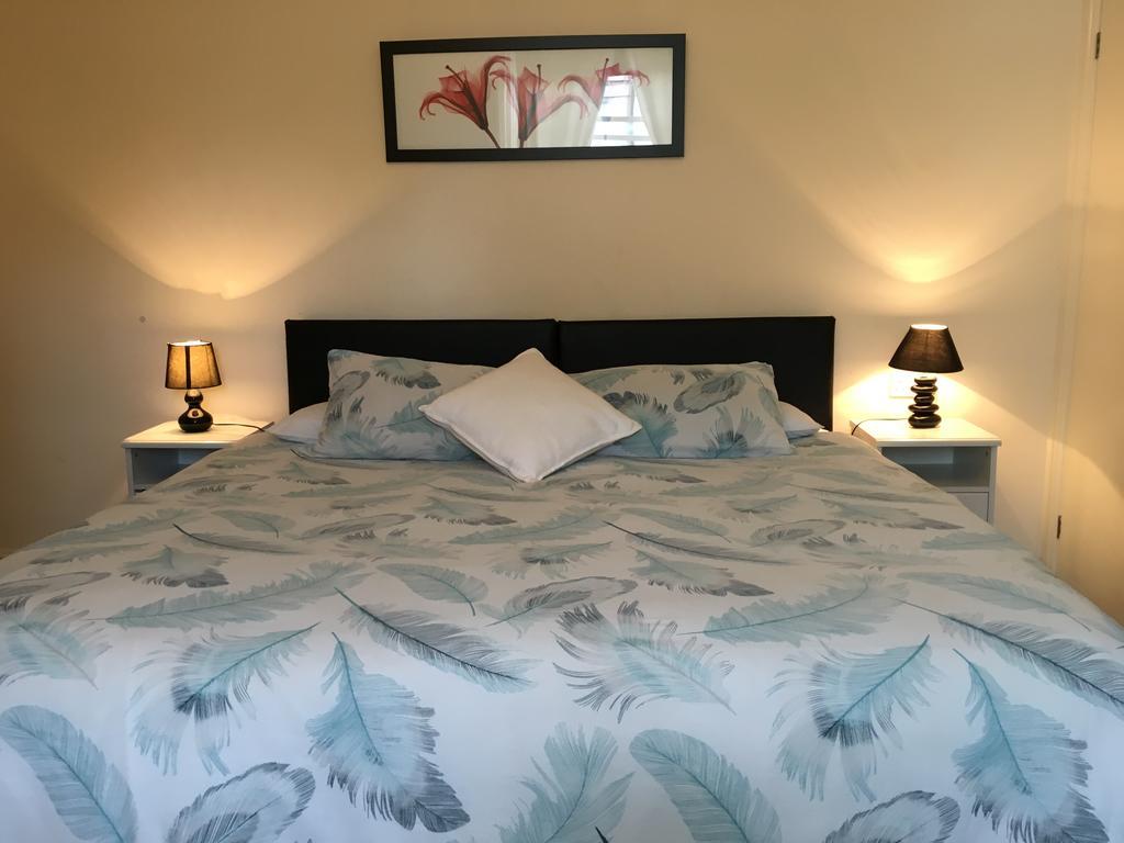 Bentons Guest House Челтенхам Экстерьер фото